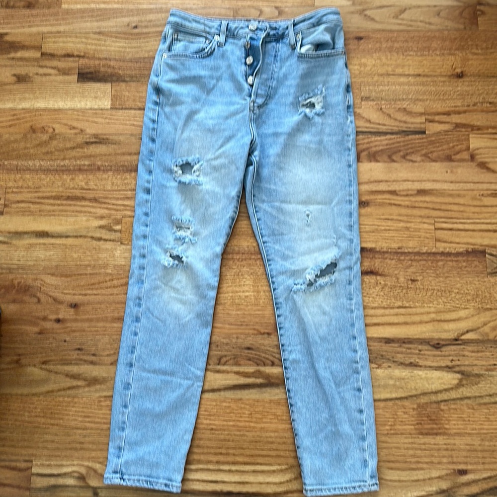 slightly wore ripped mom jeans forever 21